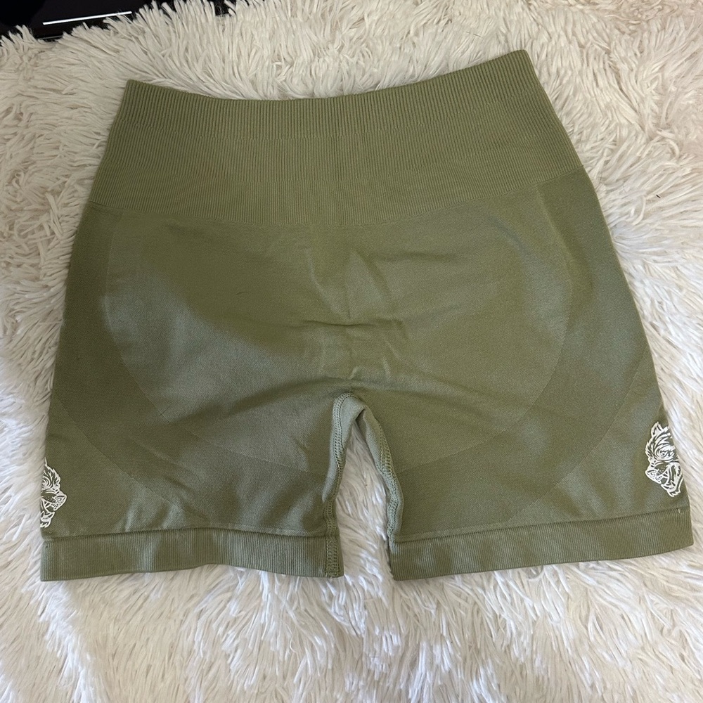 Darc Sport Green Seamless Athletic Shorts